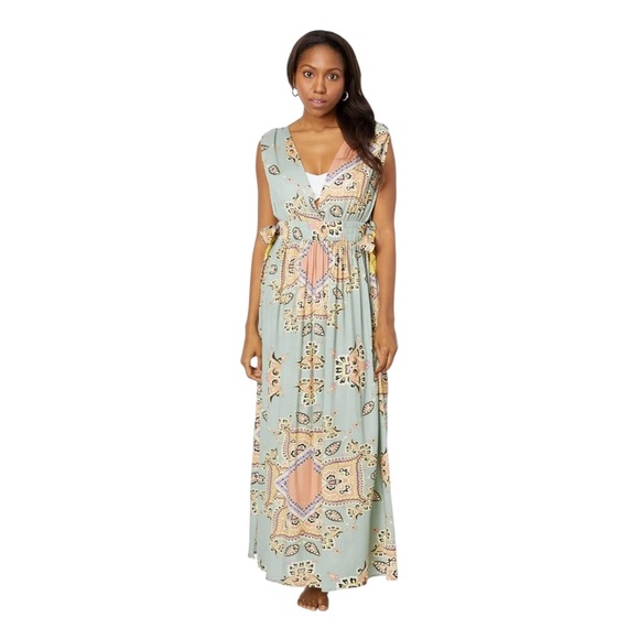 America & Beyond Slit Green Medallion Print Maxi Dress - Picture 1 of 10